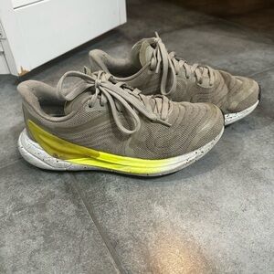 Lululemon Blissfeel 2 Running shoes women’s 7.5